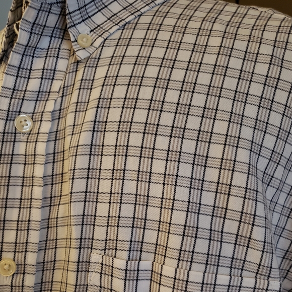 Chaps Classic White and Black Checkered Shirt - Large - Picture 3 of 5